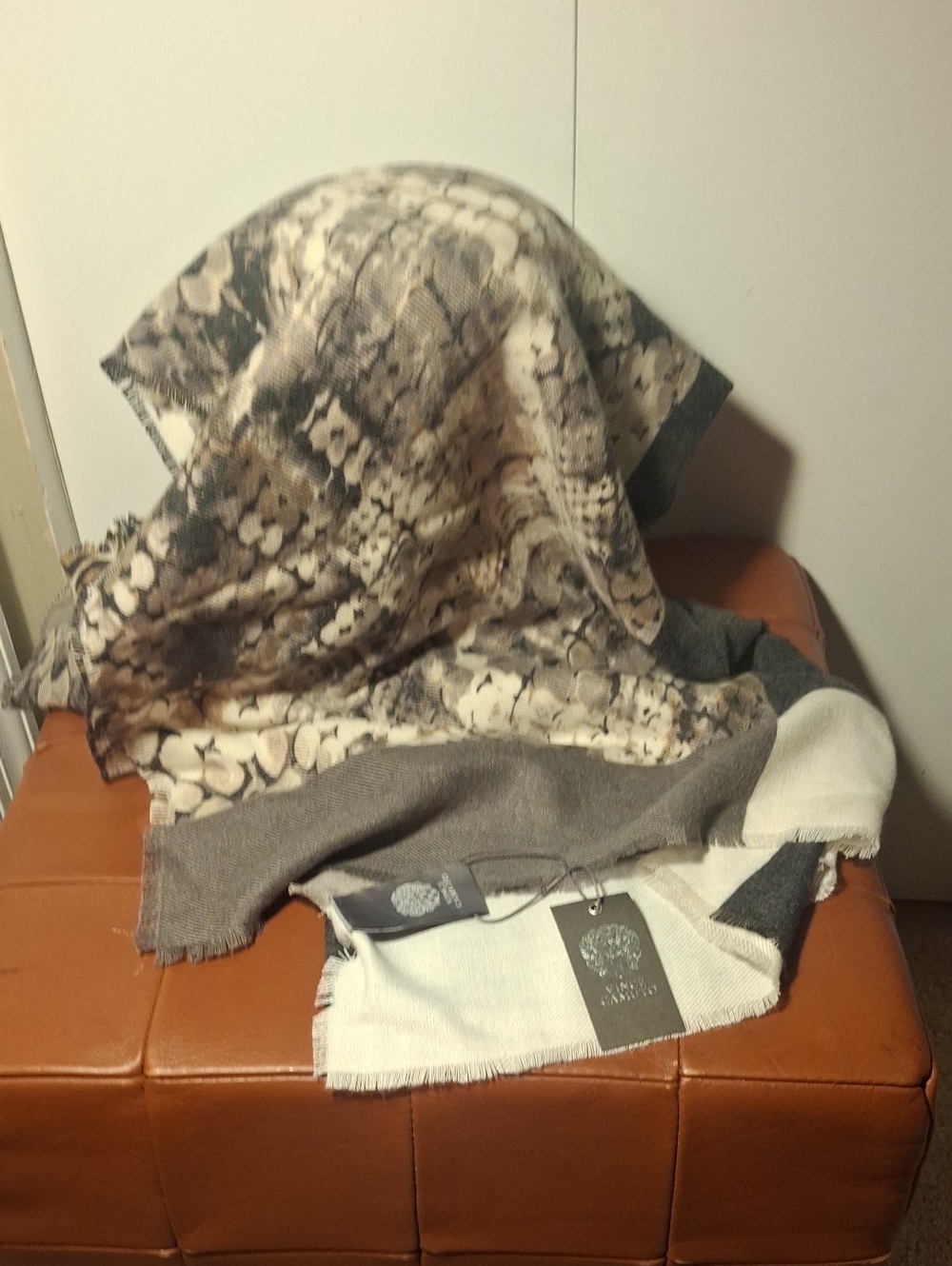 Vince Camuto Gray and Cream Floral-Patterned Throw